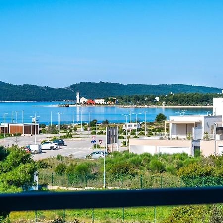 Apartmani Kardum Brodarica Buitenkant foto