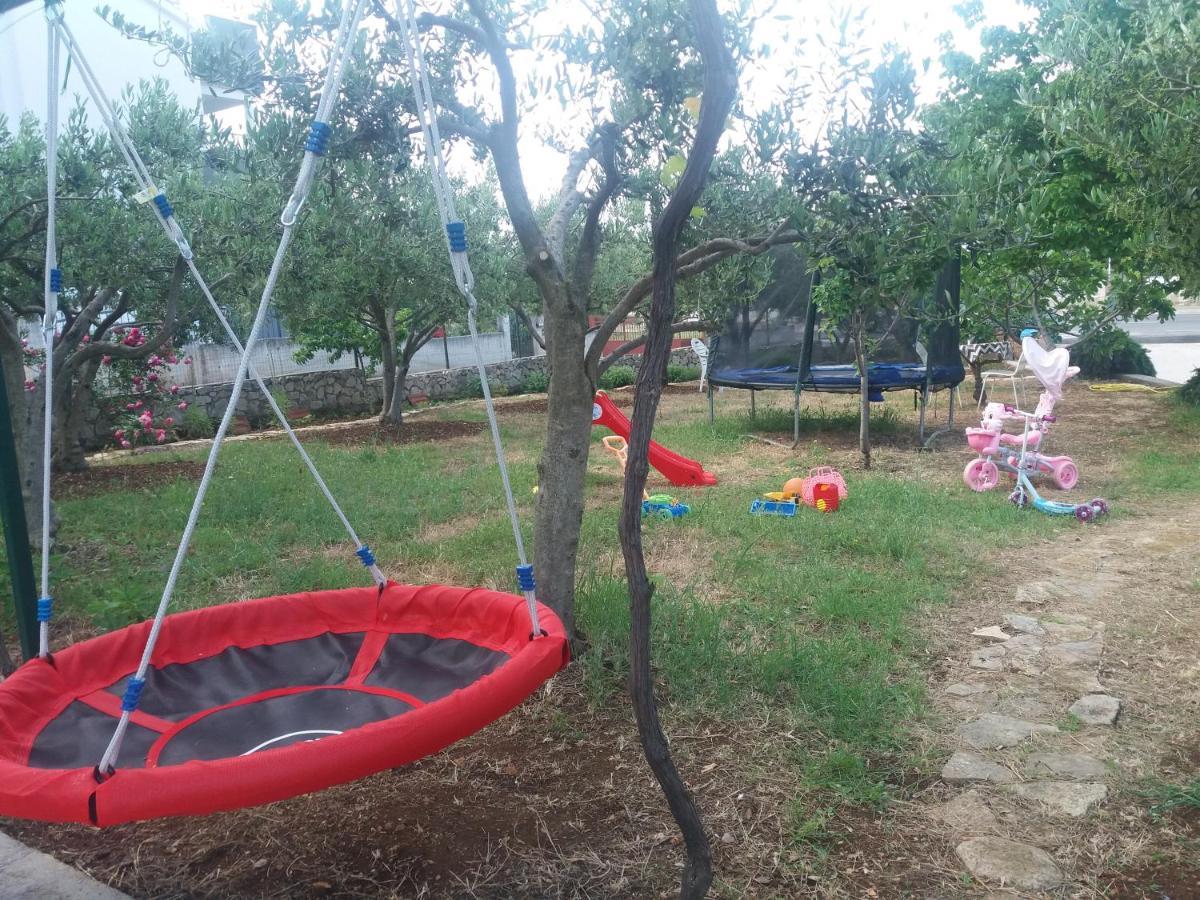 Apartmani Kardum Brodarica Buitenkant foto