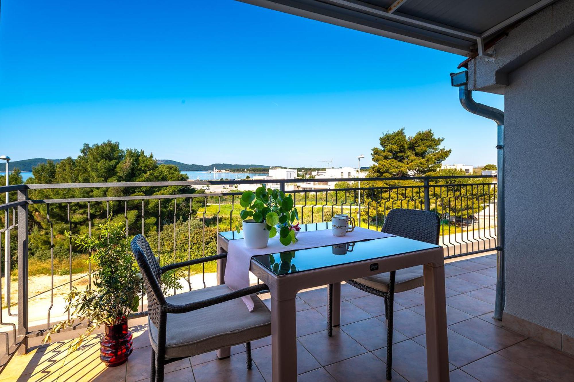 Apartmani Kardum Brodarica Buitenkant foto
