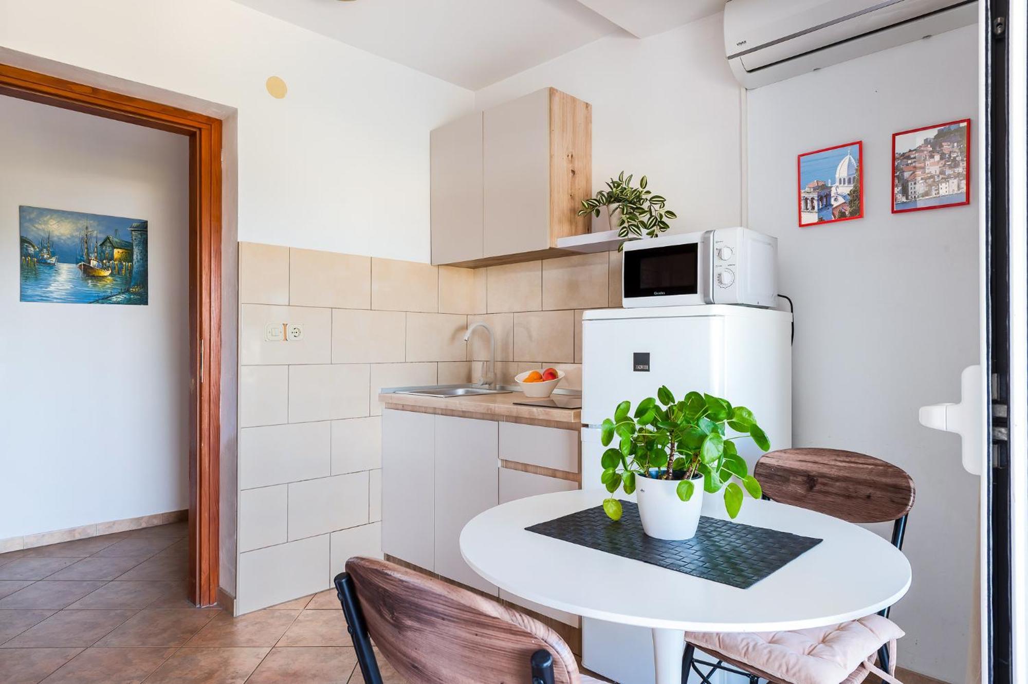 Apartmani Kardum Brodarica Buitenkant foto