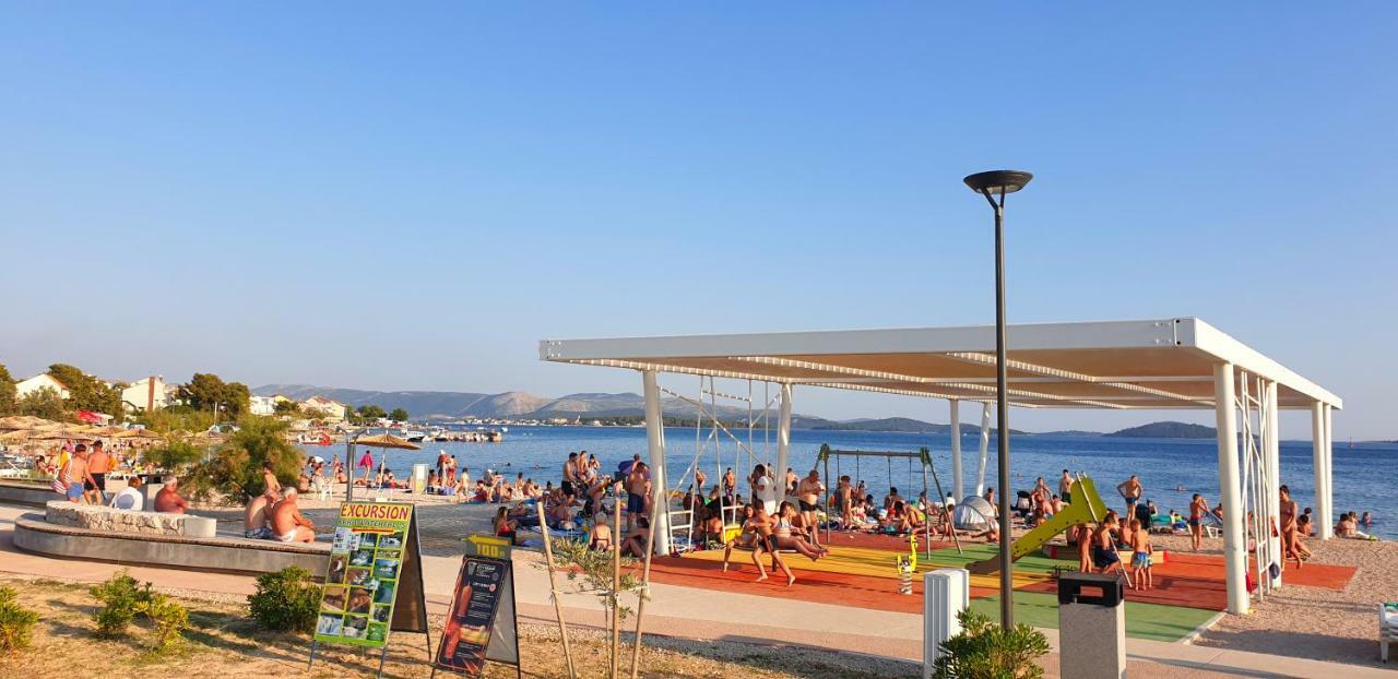 Apartmani Kardum Brodarica Buitenkant foto